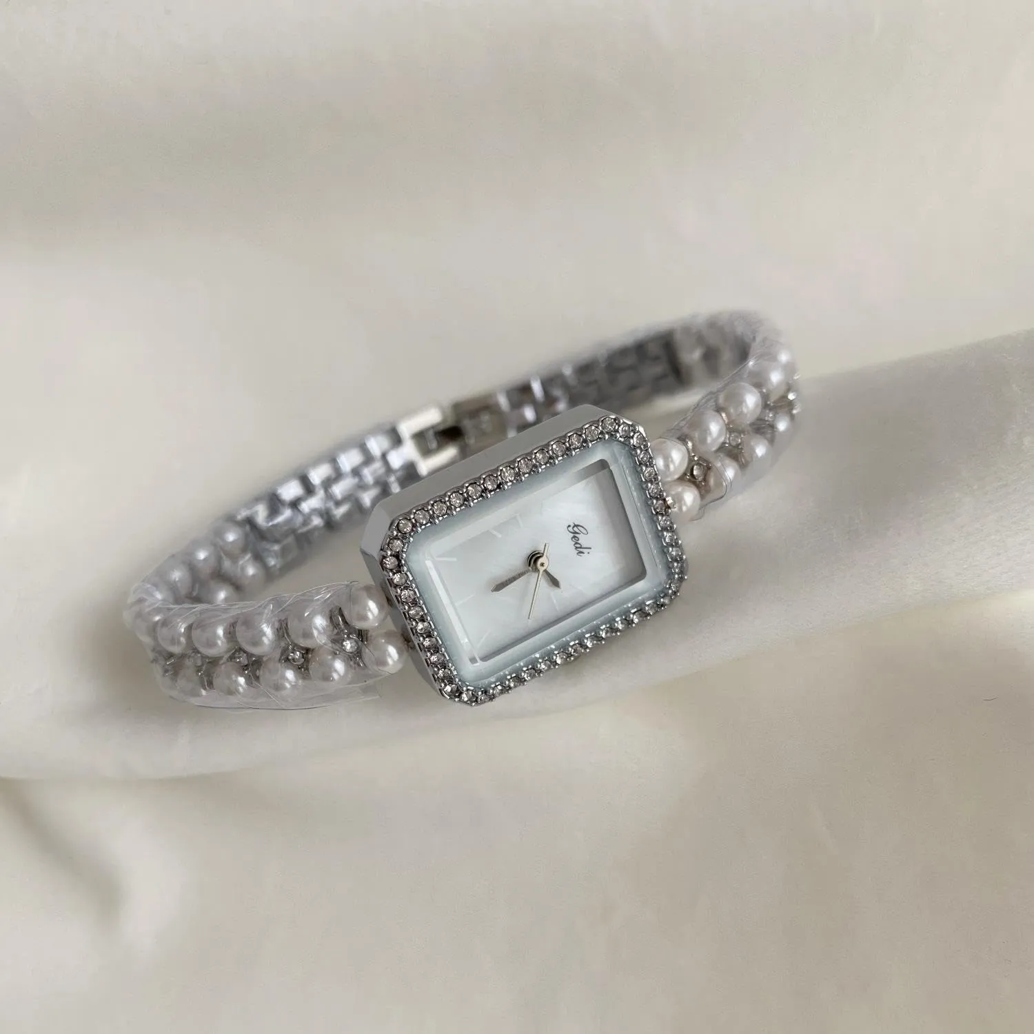 CARLIEN Luxury Pearl Bracelet Quartz Watches for Women Small Rectangular Dial with Rhinestone Bezel Fashion Analog Dress Wrist Watch