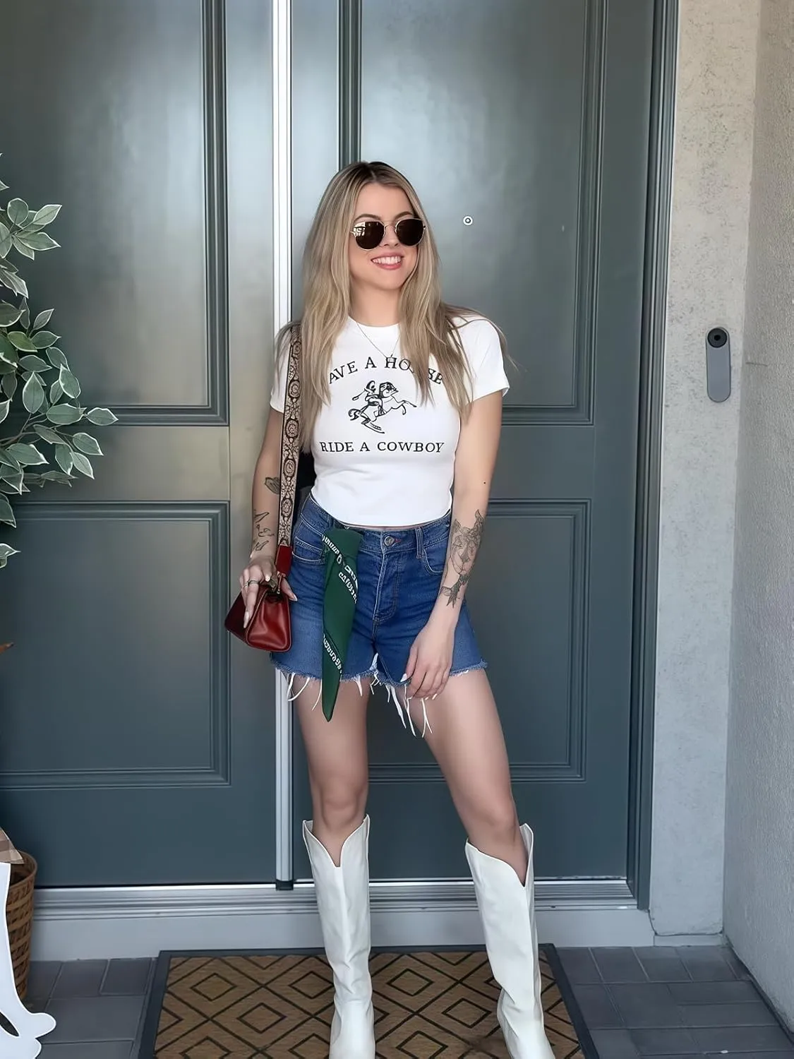 Cowgirl Outfits for Women Crop Tops for Teen Girl Y2k Clothes Cowboy Country Concert Graphic Tee Tpos