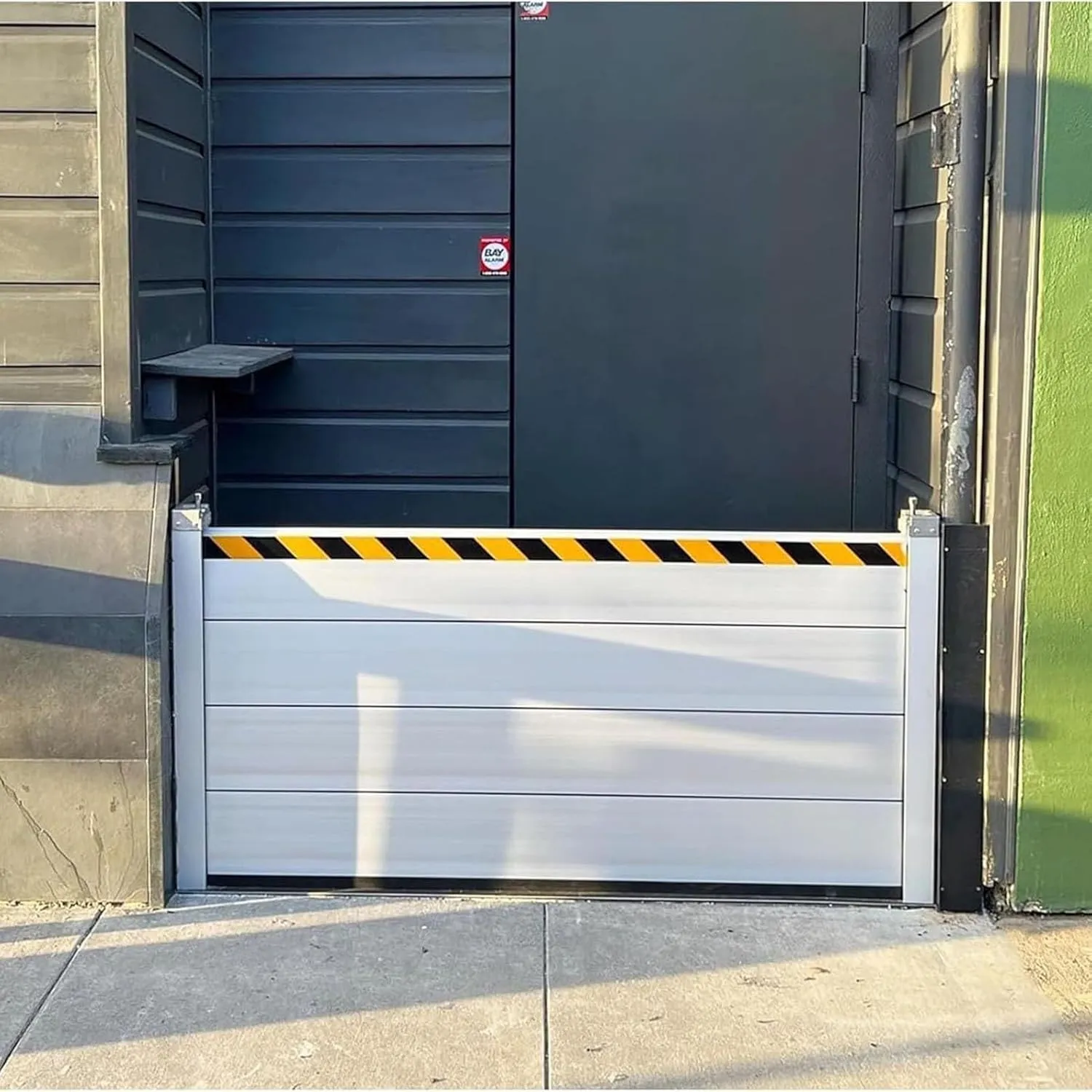 Flood Protection Barrier | Heavy Duty Aluminum Alloy Baffle for Rain Control - Perfect for Home, Doorway, Driveway - Alternative to Sandbags