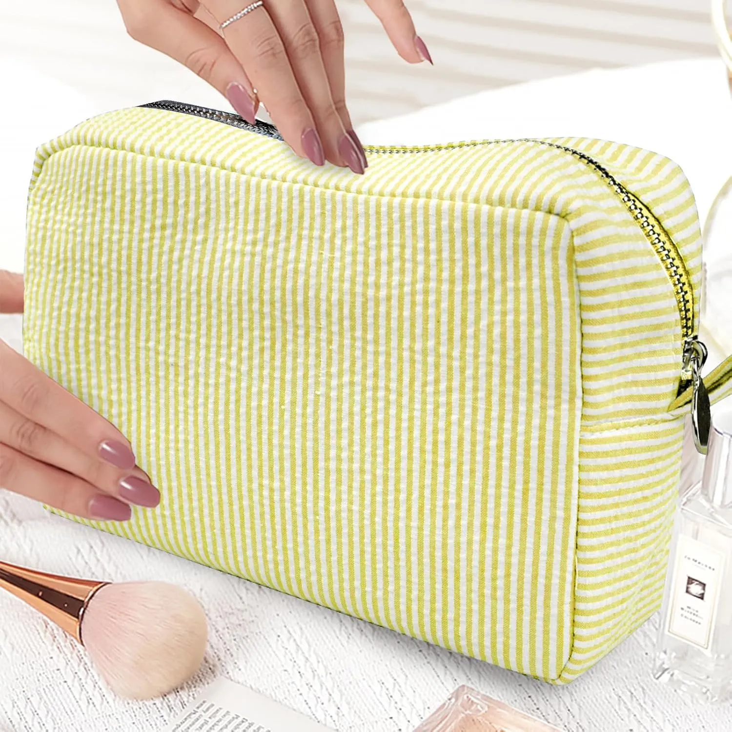 GFU Cosmetic Bags for Women, Seersucker Cosmetic Bag, Travel Toiletry Stripe Makeup Bag, Large Women Aesthetic Organizer Storage Pouch, Girls Handbags Purses, Yellow