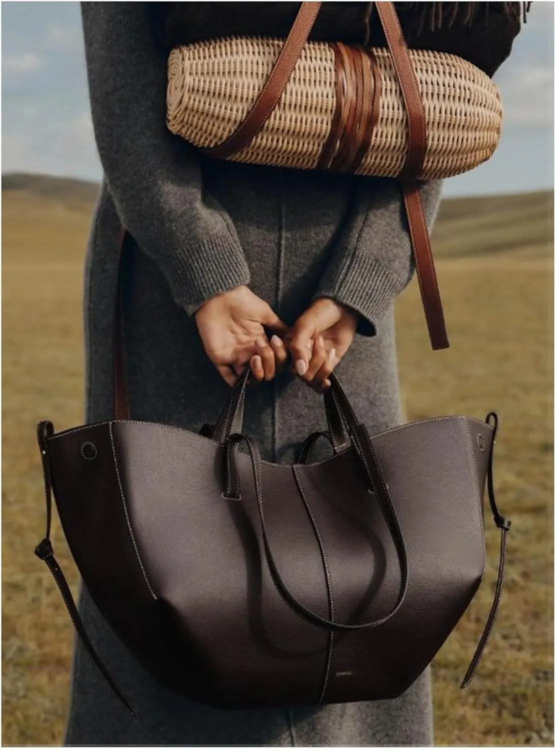 Large Capacity Tote Bag for Women, Fashion Vintage Shoulder Bag, Chic Leather Handbag Hobo Purse Work Bag.
