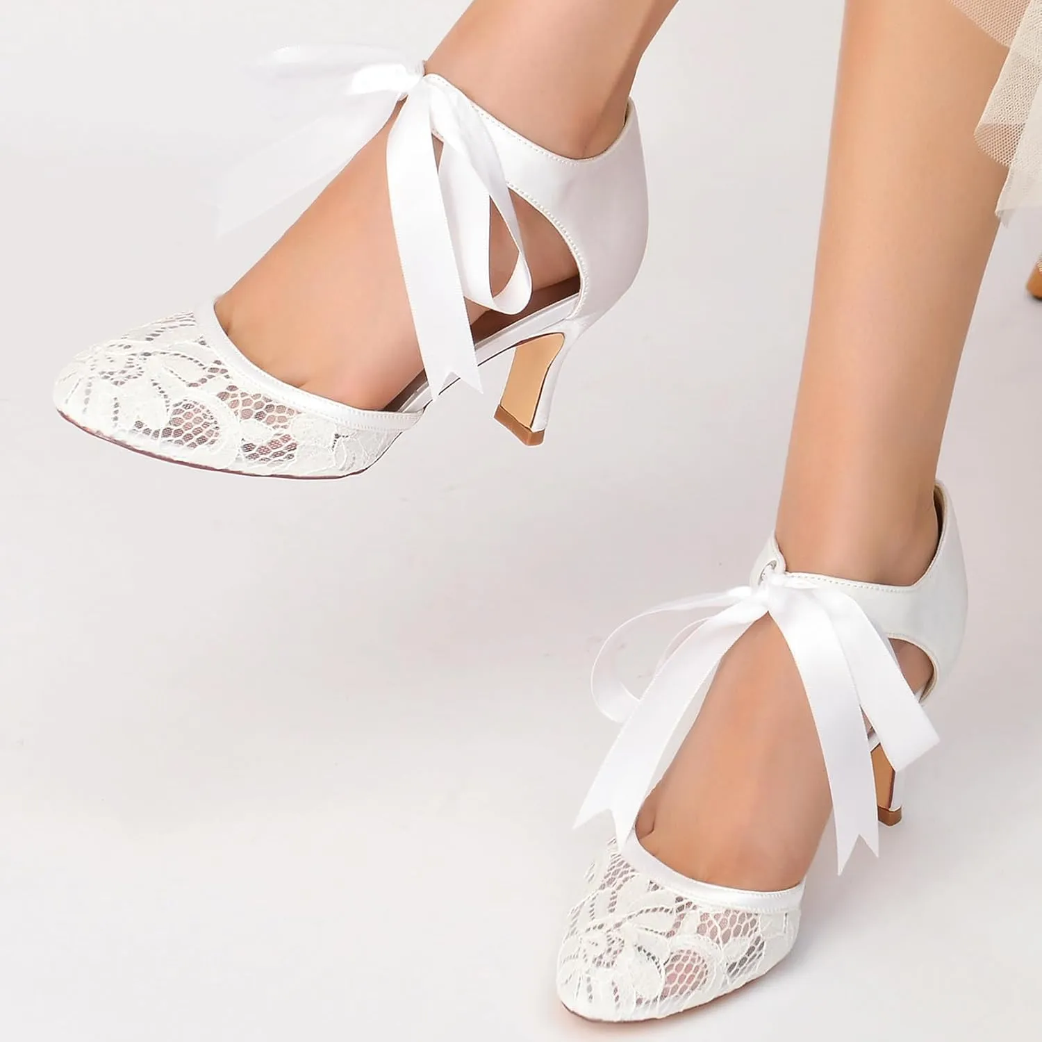 Roimaash Vintage Ribbon Lace Bow Wedding Pumps Round Toe