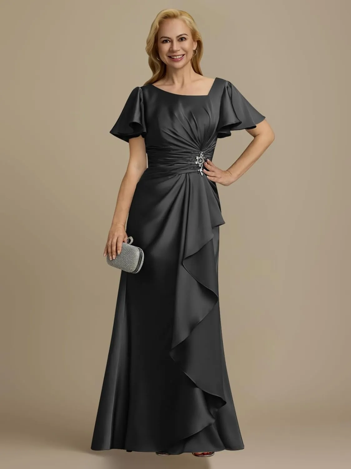 Satin Mother of The Bride Dresses 2025 Short Sleeves Ruched Long Formal Gown Wedding Guest Dress