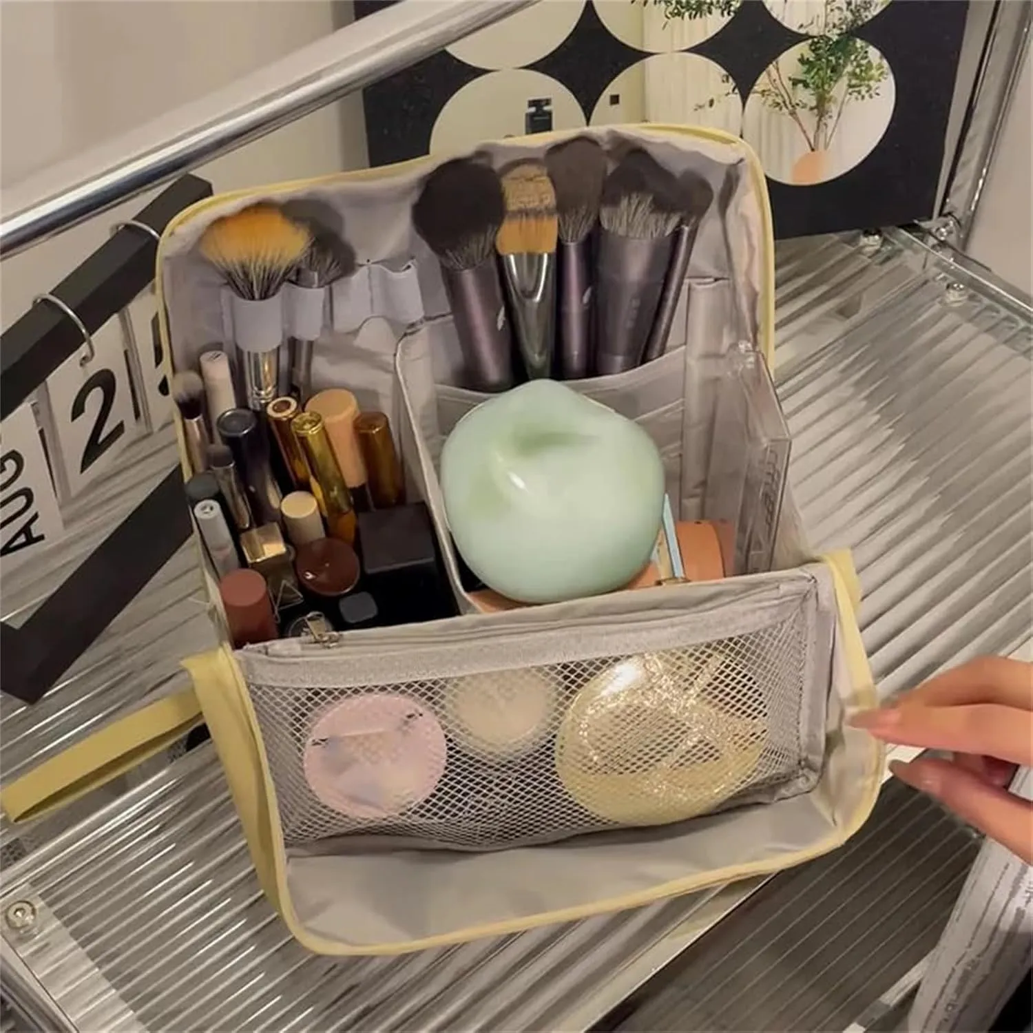 Standing Makeup Bag, Portable, Large Capacity, Doresty Stand up Makeup Bag, Vertical Large Opening Waterproof Multifunctional Make up Bags with Compartments, Travel-Friendly (Gray)