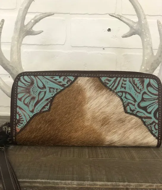Timbre Wallet Wristlet Cowhide