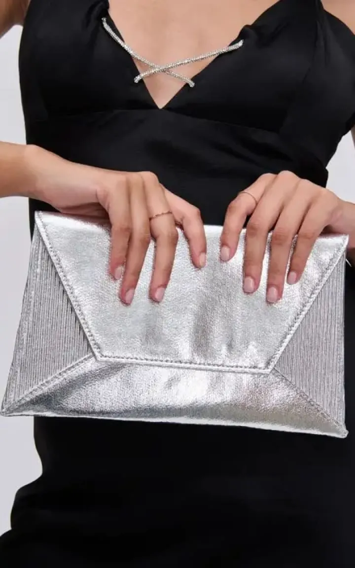 Urban Expressions - Cora Clutch