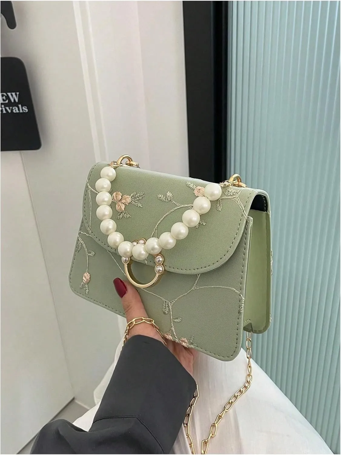 Verdusa Women's Y2K Pearl PU Leather Handbag Elegant Flower Embroidery Shoulder Bag