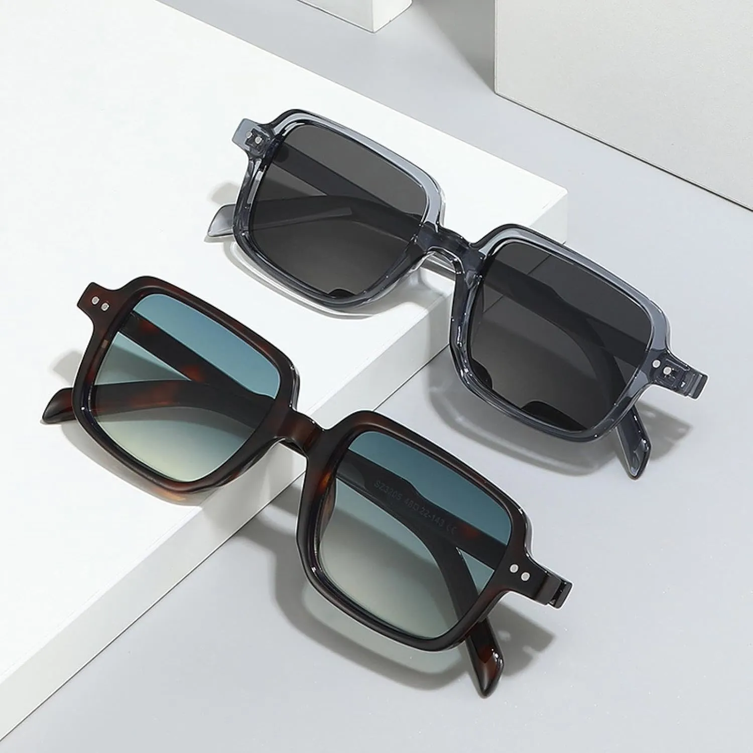 Vintage Men Rivets Sunglasses Shades Uv400 Women Punk Clear Gradient Sun Glasses