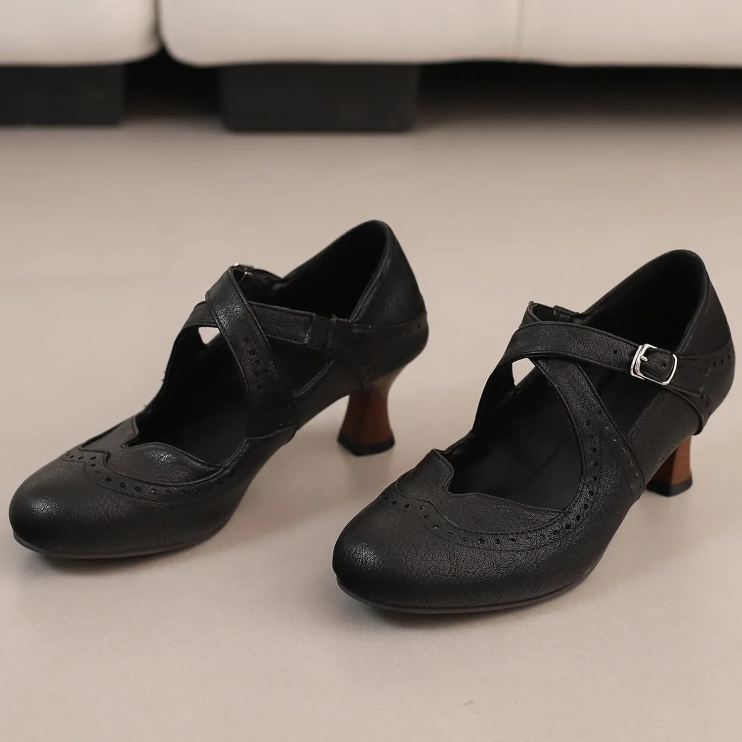 Women's Criss Cross Vintage Wingtip Oxfords Ankle Strap Cut Out Low Heel Brogue for Women