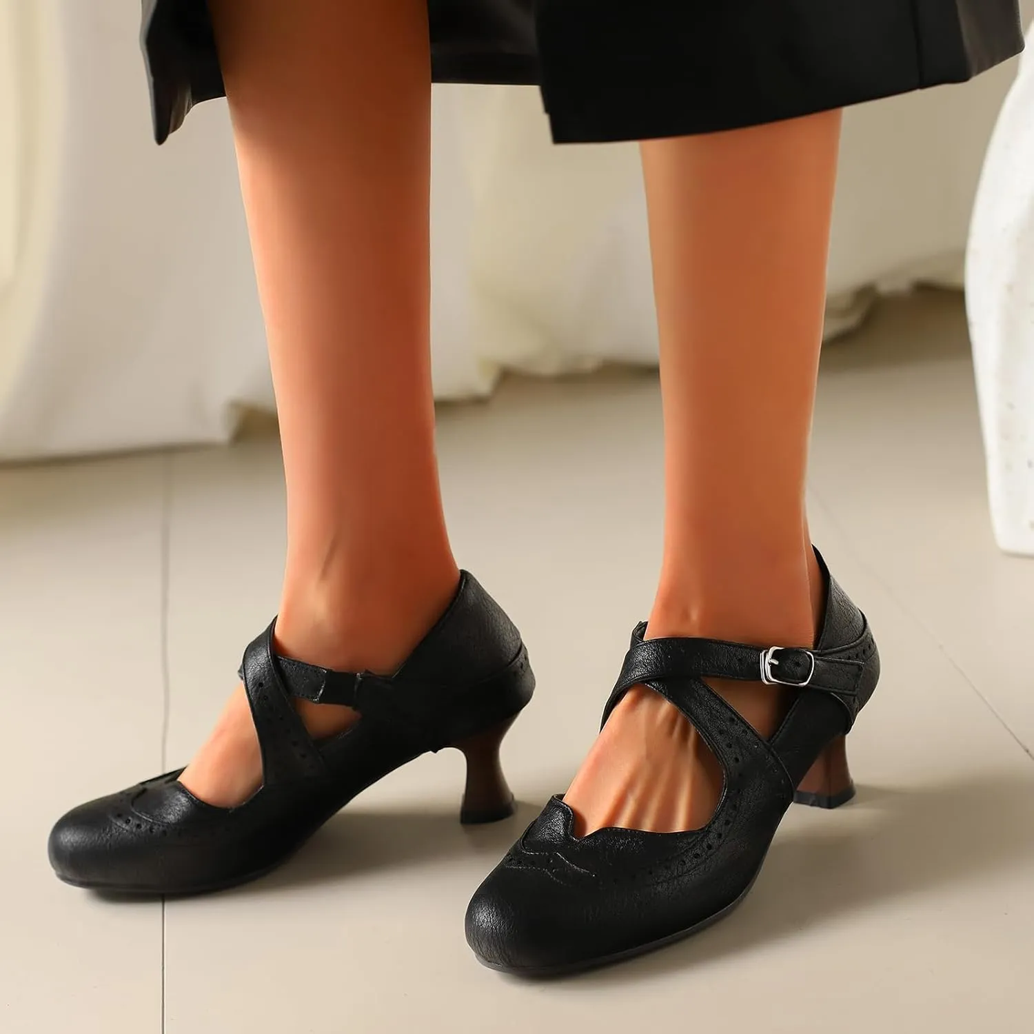 Women's Criss Cross Vintage Wingtip Oxfords Ankle Strap Cut Out Low Heel Brogue for Women