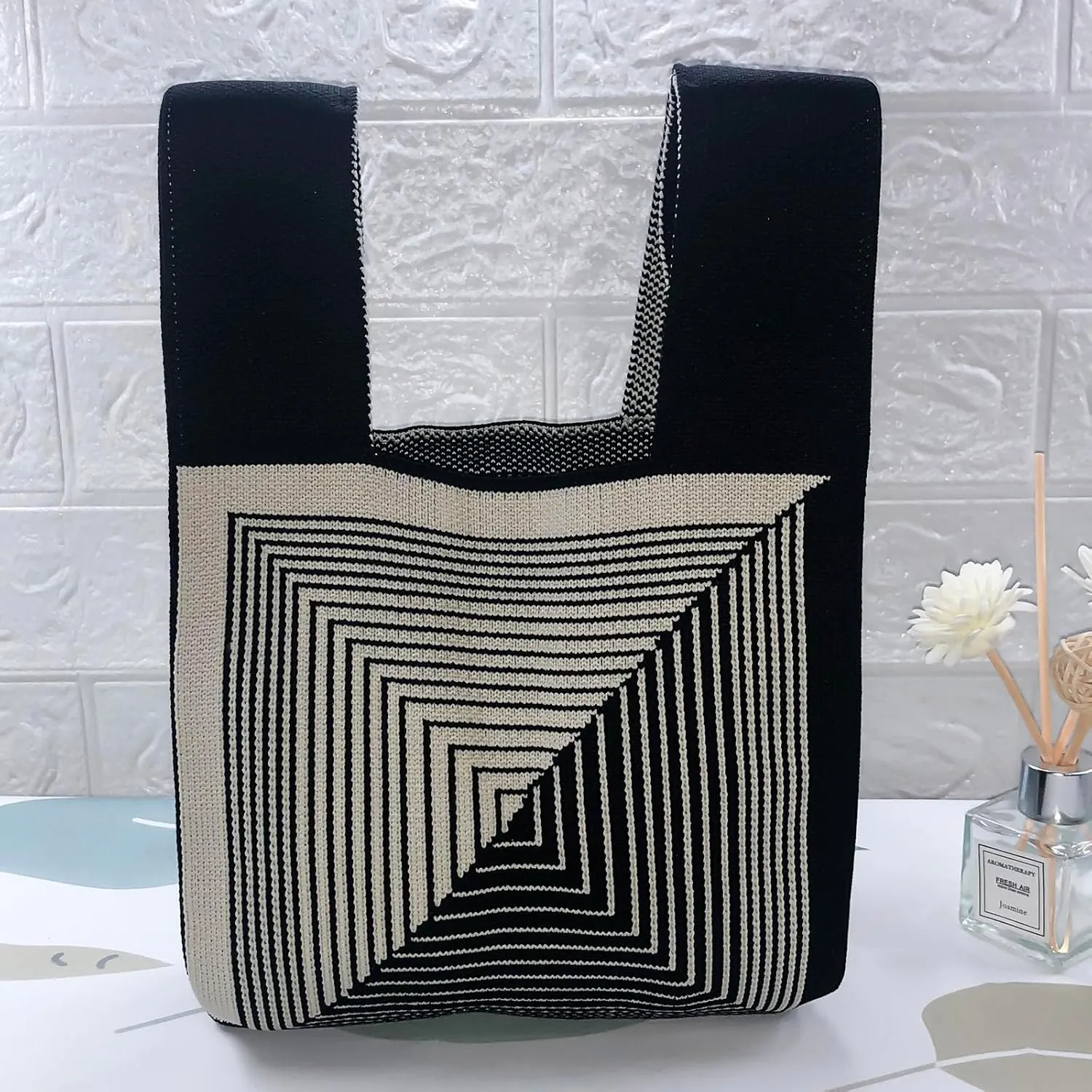 Women's Knit Wrist Bag, Fashionable and Minimalist Small Handbag, Portable Canvas Bag, Suitable for Shopping, Work